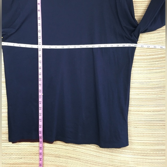 VINCE. 100% Pima Cotton Crew Neck Double Layer Ling Sleeve Tee In Size XL - Picture 9 of 9